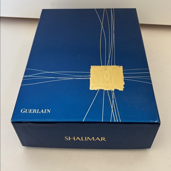 GUERLAIN Other - Vintage Guerlain Shalimar 3 Piece Shower Gel Dusting Powder Spray Gift Set